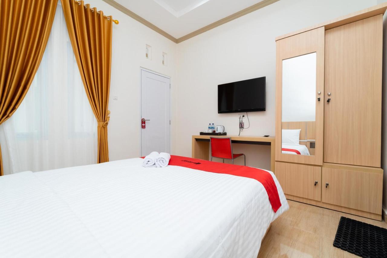Reddoorz Near Griya Agung Palembang Hotel Talang Kelapa Buitenkant foto