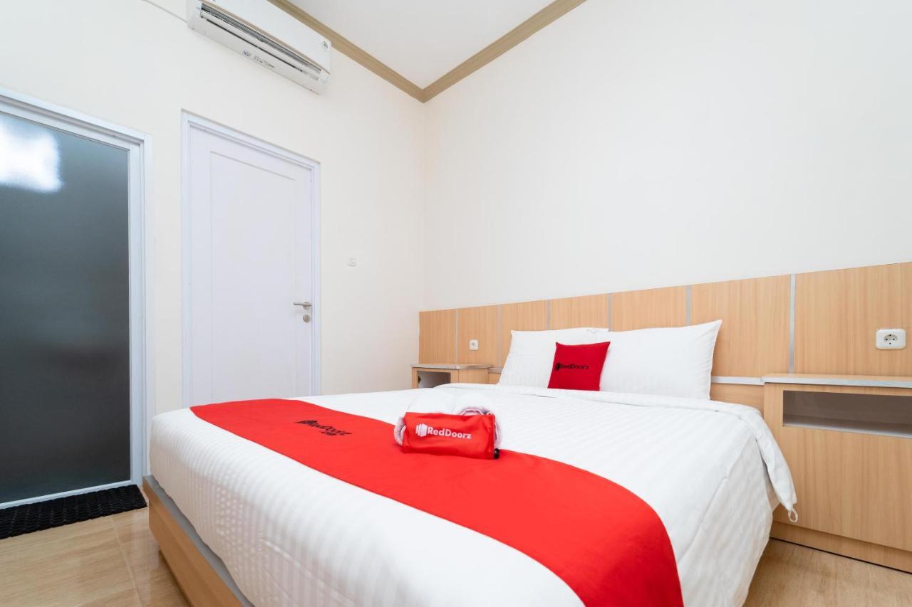 Reddoorz Near Griya Agung Palembang Hotel Talang Kelapa Buitenkant foto